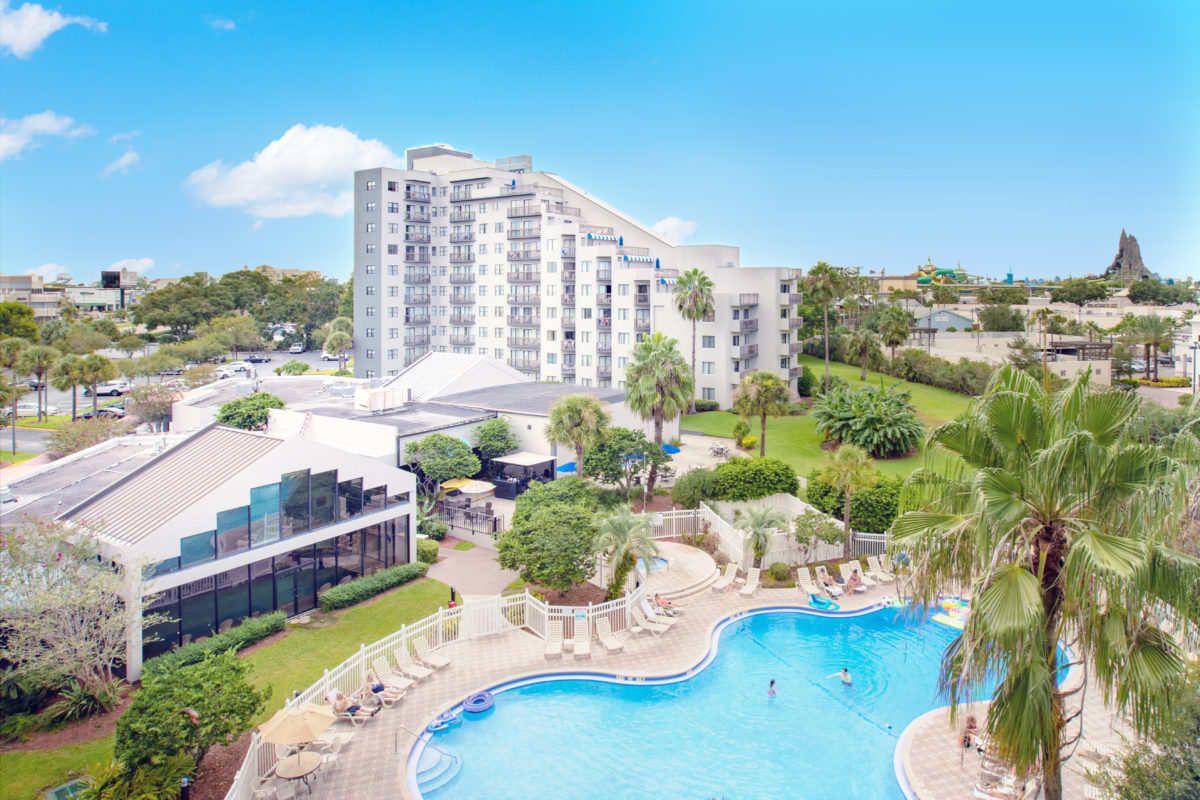 2 Bedroom Universal Area Suite - Free Breakfast